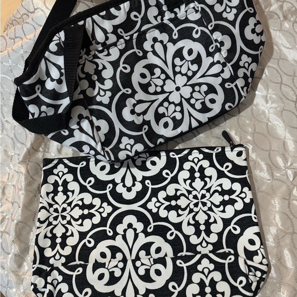 Thirty -One Stylish Black and White Patterned Women's lunch and cosmetic Bag Set